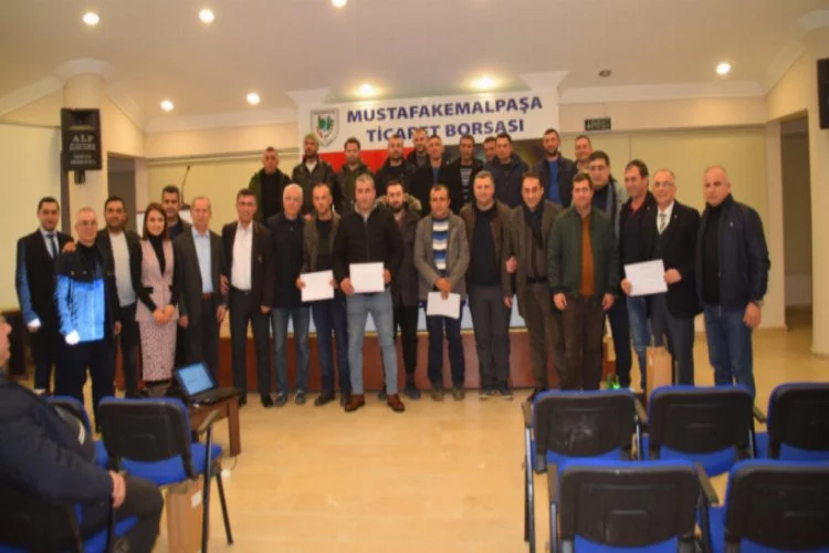 Bursa'da tıbbi ve aromatik bitki yetiştiriciliği sertifikaları çiftçilere dağıtıldı