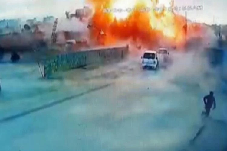 Azez'de bombalı terör saldırısı: Çok sayıda kişi can verdi...