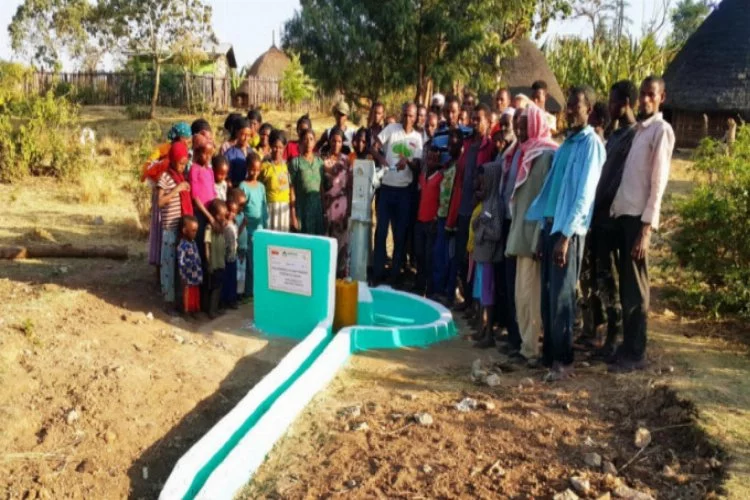 Bursalı hayırseverler Etiyopya'da açtıkları su kuyusu ile gönülleri fethetti