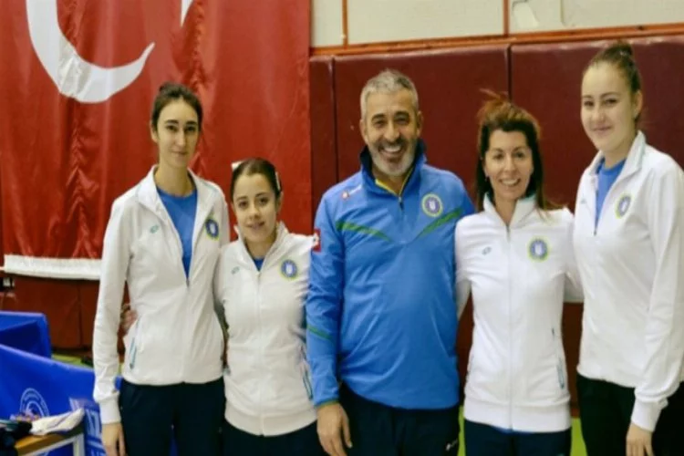 Bursa BŞB Kadın Masa Tenisi Takımı, ilk yarıyı lider tamamladı