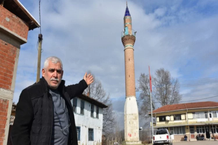 Bursa'da camisiz minare mahallenin sembolü