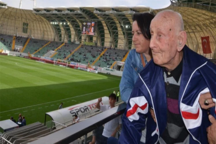 Akhisar'ın en yaşlı futbolcusu hayatını kaybetti