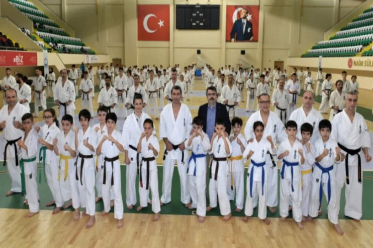 Naim Süleymanoğlu'nda ilk uluslararası yarışma
