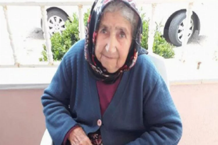 92 yaşındaki kadın evinde çıkan yangında hayatını kaybetti!