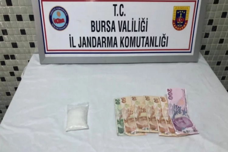 Bursa'da kovalamaca sonucu yakalanan uyuşturucu satıcısı cezaevinde