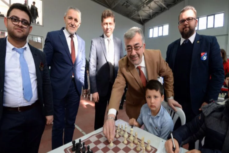 Osmangazi'de satranç heyecanı başladı