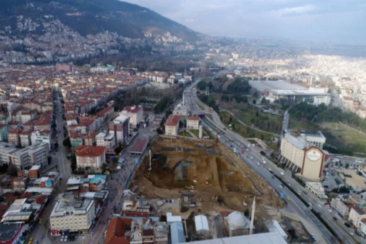 Dündar: "Osmangazi Meydanı, Bursa'yı değiştirecek bir mihenk taşı olacak"