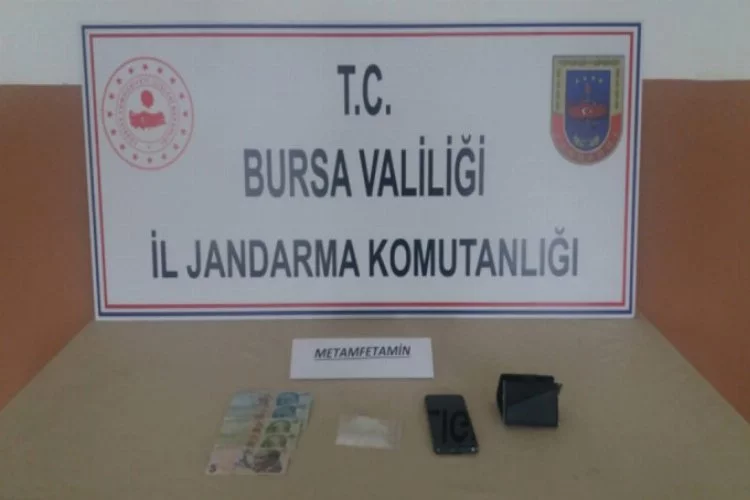 Bursa'da semt pazarında 50 gram uyuşturucuyla yakalandı