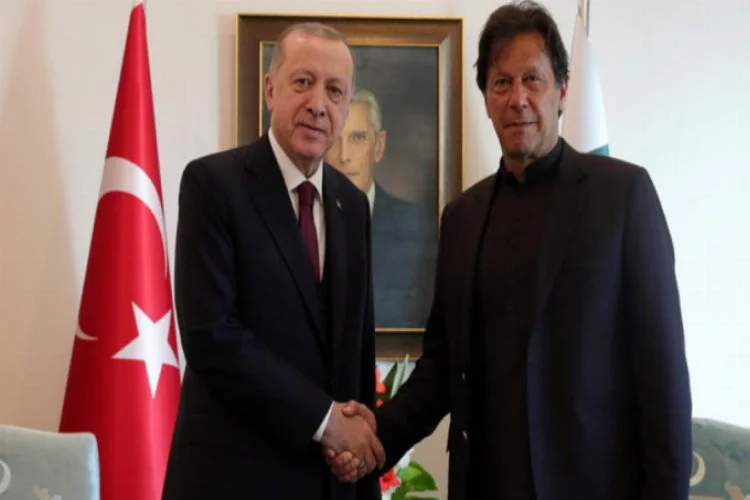 Erdoğan, Pakistan Başbakanı Khan ile görüştü