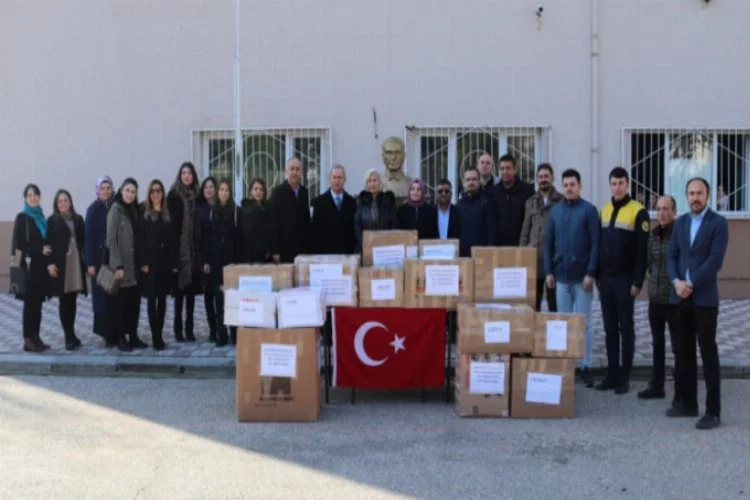 Bursa'da ortaokul öğrencilerinden Elazığ'daki arkadaşlarına yardım