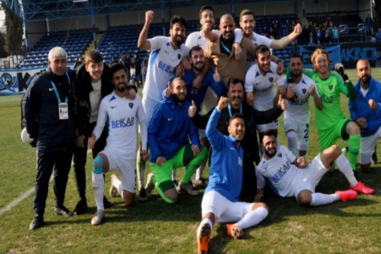 Karacabey Belediyespor, Yeşilyurt Belediyespor'u mağlup etti