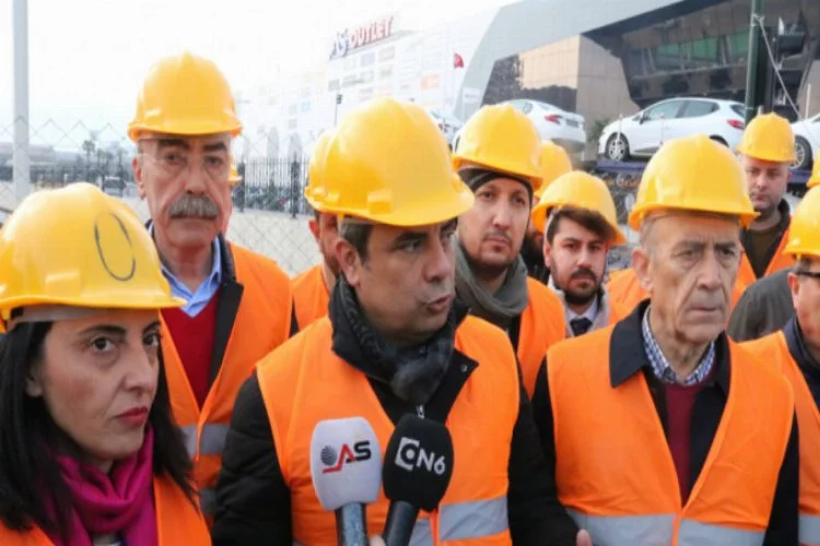 CHP Bursa İl Başkanı Karaca, T2 hattını  yerinde inceledi: Ya tamamlayın ya kaldırın