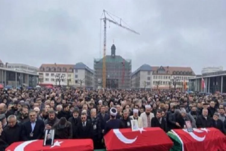 Almanya'daki ırkçı saldırının kurbanları için cenaze töreni