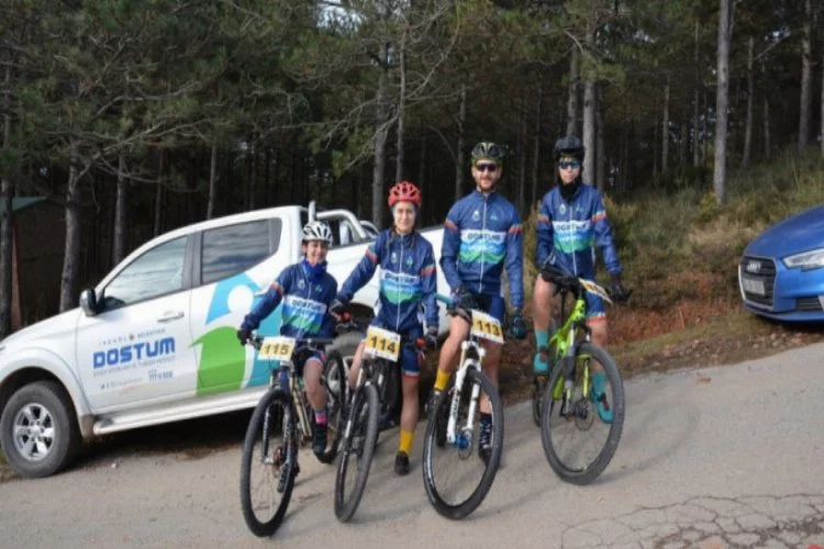 İnegöl Belediyespor bisiklet takımı dört dörtlük