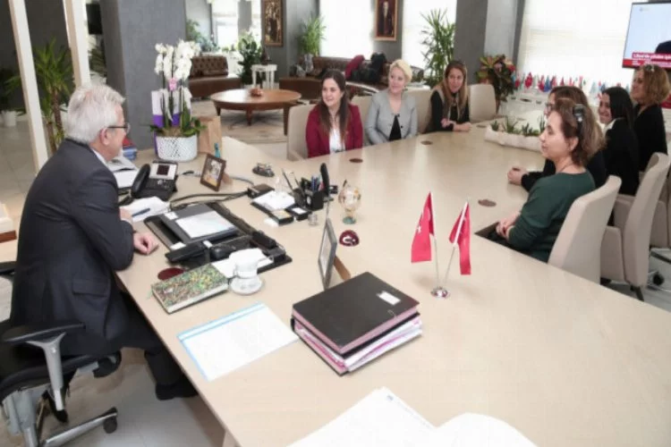 CHP Nilüfer Kadın Kolları'ndan Başkan Erdem'e ziyaret