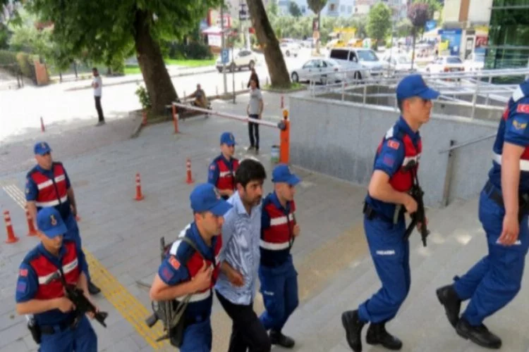 Bursa'da babası, eşi ve iki çocuğunu öldüren sanığa hapis