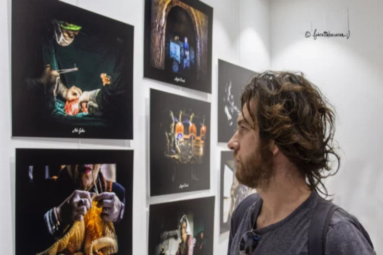 Bursa'da kadın fotoğrafçıların sergisi beğeni topladı