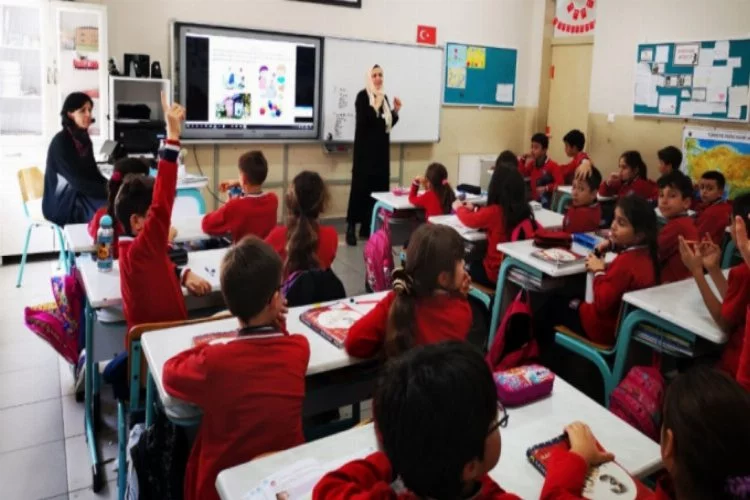 Bursa'da başarılı okullara 'Yeşil Karne' verilecek