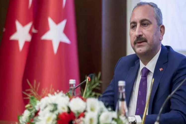 Adalet Bakanı Gül: Tüm cezaevlerindeki görüşler iki hafta süreyle ertelenmiştir