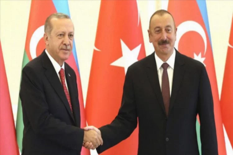 Türkiye ile Azerbaycan kara ve hava yolu ulaşımını geçici süreyle durduruldu!