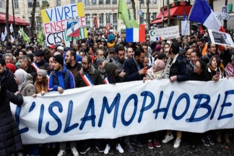 Fransa İslam tartışmaları ile sandığa gidiyor