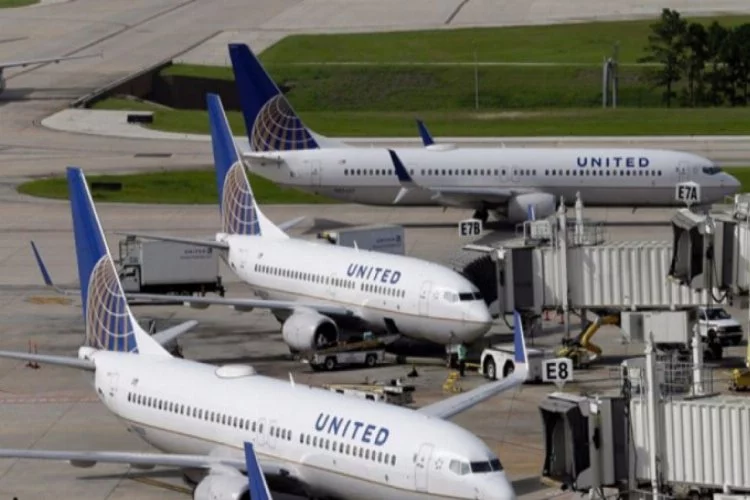 ABD'li havayolu şirketi United maaşları yüzde 50 düşürdü