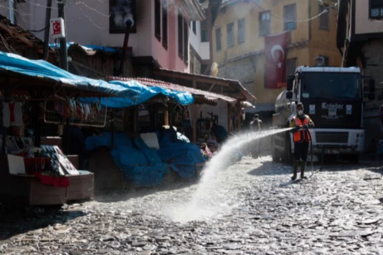 Bursa'da Tarihi Osmanlı köyü Cumalıkızık dezenfekte edildi