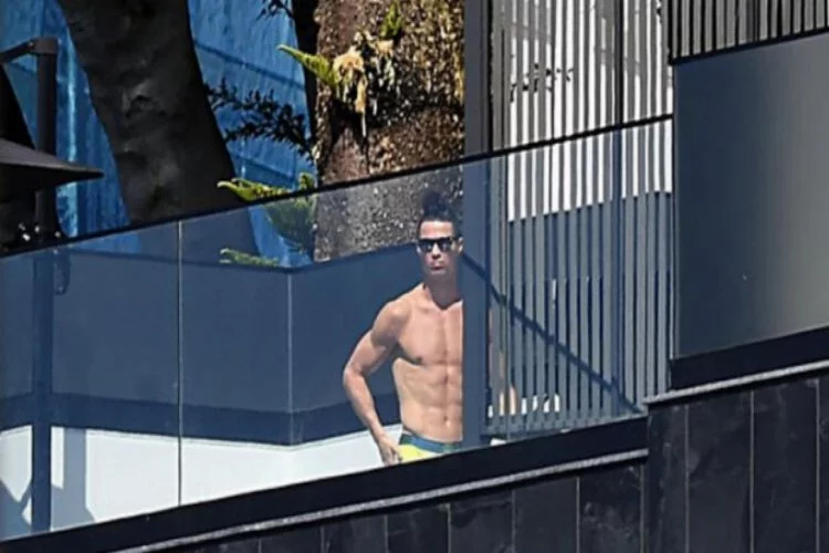 Karantinadaki Ronaldo o halde görüntülendi!