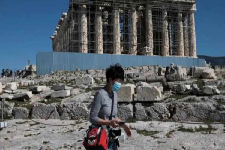 Yunanistan'da korona salgınında ölü sayısı yükseldi