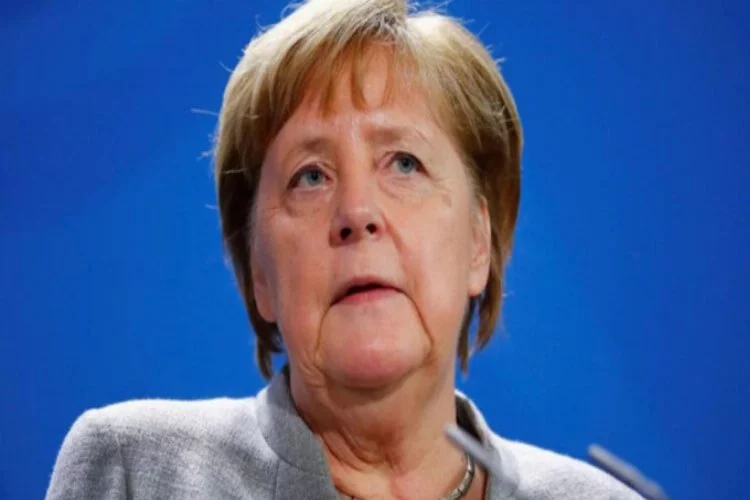 Merkel: Sizden sabır diliyorum
