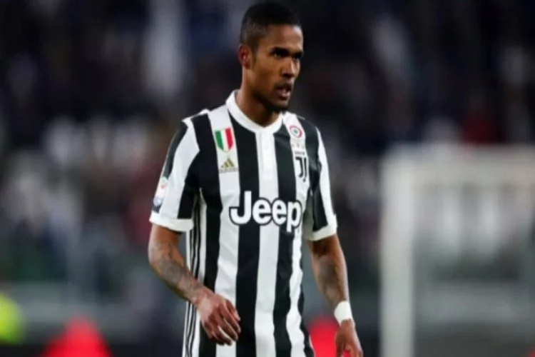 Juventus'ta yıldız futbolcuya virüs tepkisi!