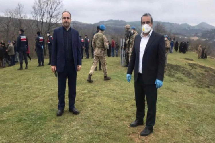 CHP Bursa'dan Yenişehir köylülerinin maskeli maden direnişine destek
