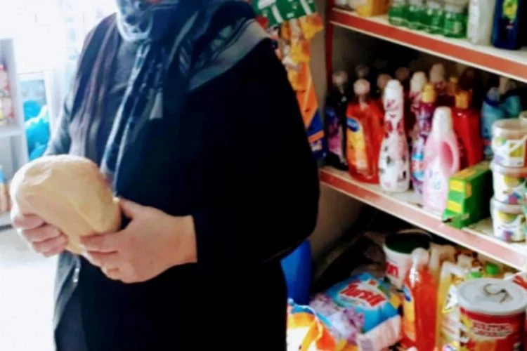 Bursa'da emekli maaşının tamamını ekmek dağıtılması için verdi