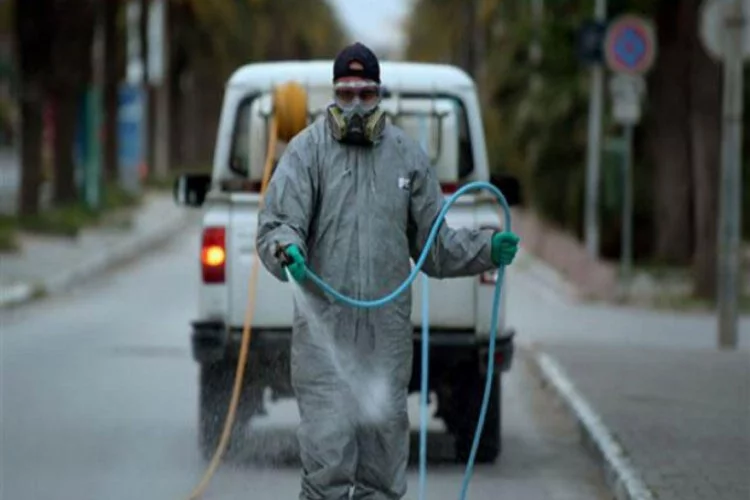 Irak ve Tunus'ta koronavirüs kaynaklı can kayıpları artıyor
