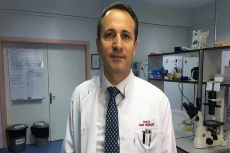 Bursa Uludağ Üniversitesi'nde görevli Prof. Dr. Yeşilbağ: Aşı en erken yıl sonunda hazır olur