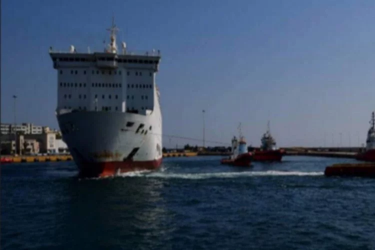 Karantinaya alınan gemide 65 Türk'te korona tespit edildi