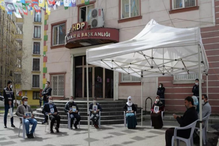 Diyarbakır'da HDP önündeki eylemde 217'nci gün