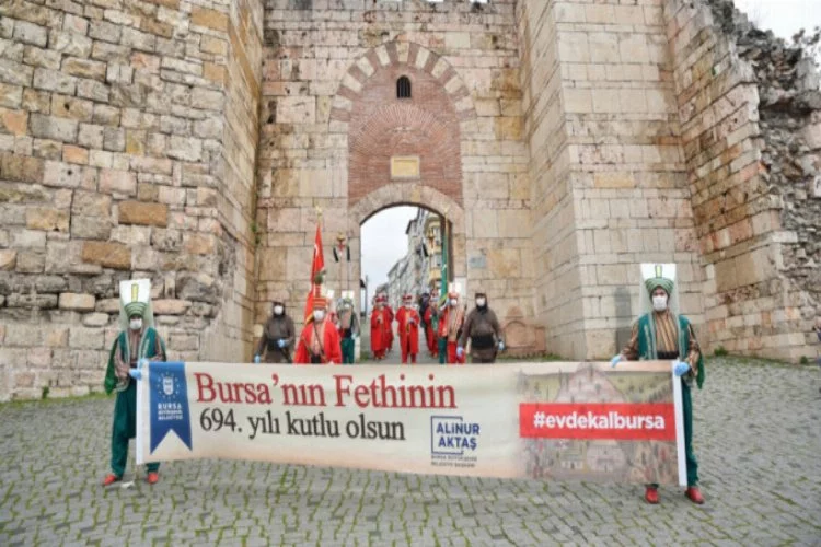 Bursa'da 'Korona' gölgesinde fetih yürüyüşü