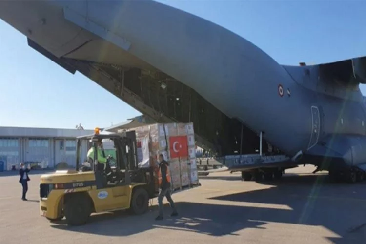 MSB paylaştı: Yardım uçağı Kosova'da