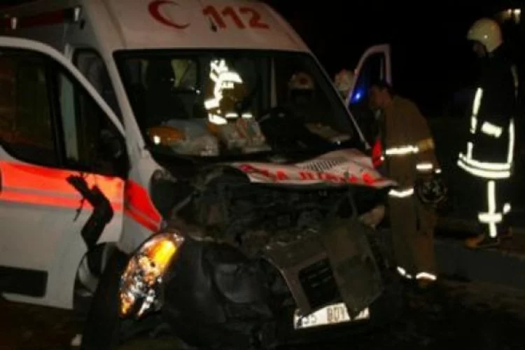 Feci ambulans kazası:1 ölü