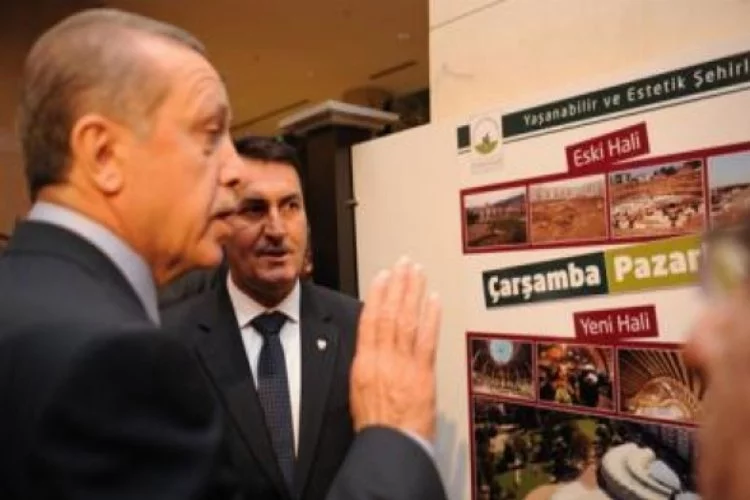 Başbakan'dan Mustafa Dündar'a övgü