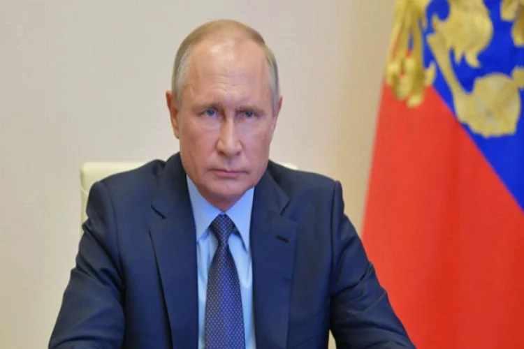 Putin: 1-11 Mayıs arası kesintisiz tatil ilan edildi