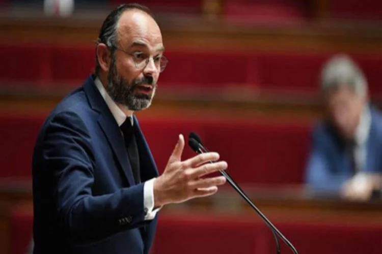 Fransa Başbakanı Philippe, Kovid-19 önlemleriyle ilgili gelişmeleri açıkladı