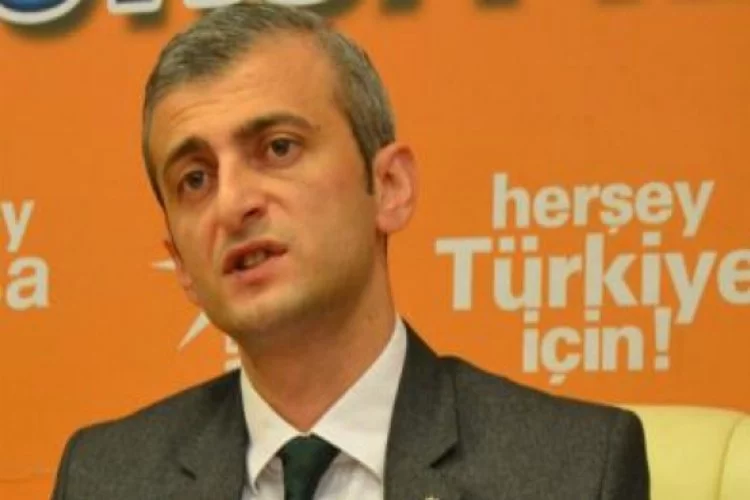 Bursa AK Parti'de şok istifa
