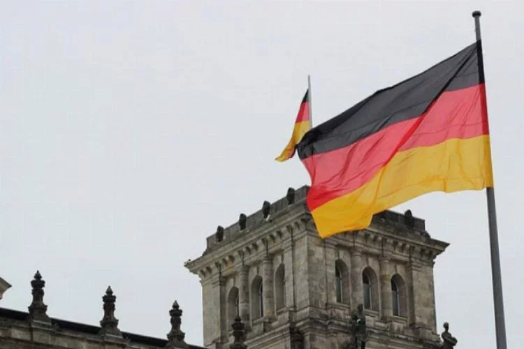 Almanya'da imalat PMI verisi sert düşüşte