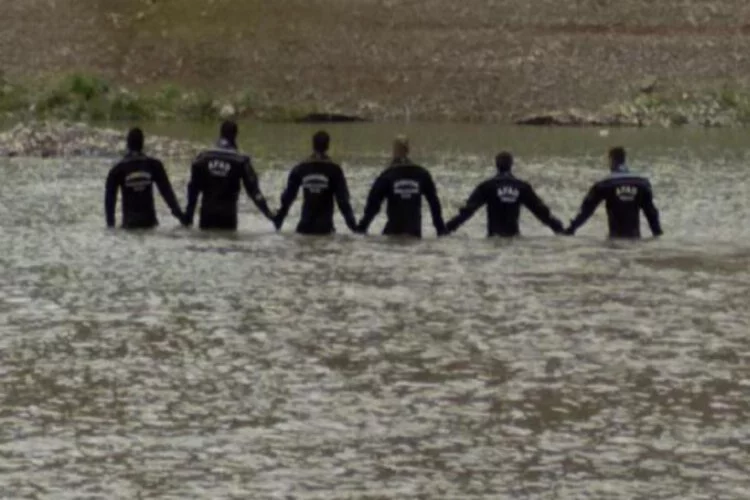 AFAD ve JAK timleri, kayıp kadını baraj gölünde arıyor