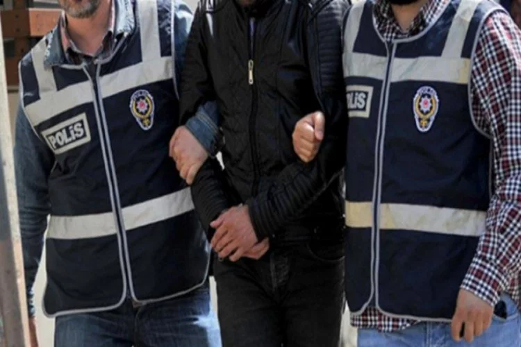 Antalya'da FETÖ operasyonlarında 3 şüpheli gözaltına alındı