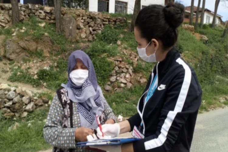 Bursa'da gönüllü 70 öğretmen "vefa" çalışmalarına devam ediyor