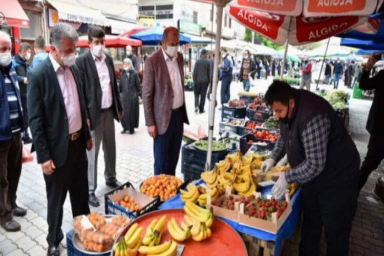 Bursa'da karantinaya alınan mahallenin pazar alışverişi yapıldı