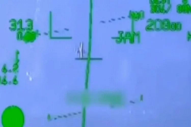 Ege Denizi'nde it dalaşı iddiası: Pilotların telsiz konuşmaları yayınlandı